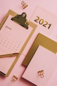 2021 planner with gold writing