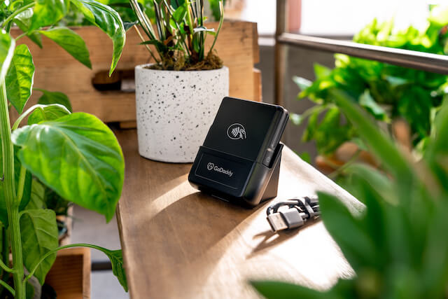 GoDaddy Card Reader and Docking Station