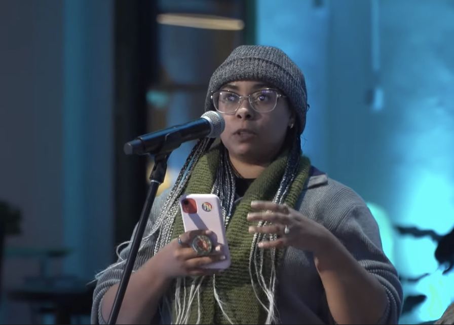 Alli Nimmons inquires about the youth of WordPress during State of the Word 2021