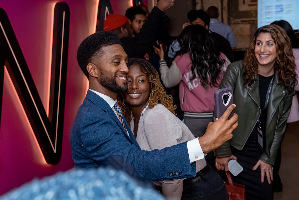 Mayor of Baltimore taking a selfie with someone