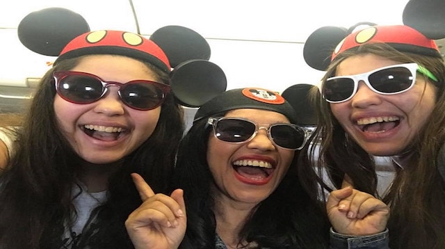 Blogging for a Living Wholly Art Crew in Mickey Mouse Hats