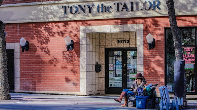 Buy a Business Tailor’s Storefront
