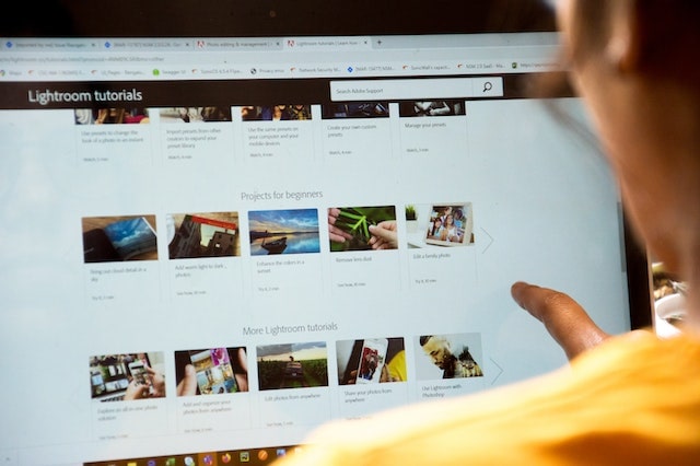 Person looking at site with tutorials