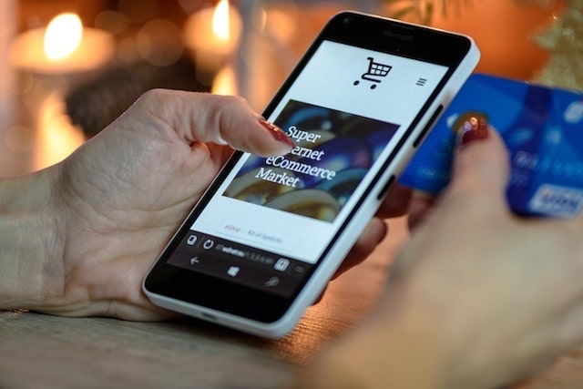 Woman shopping on her smartphone