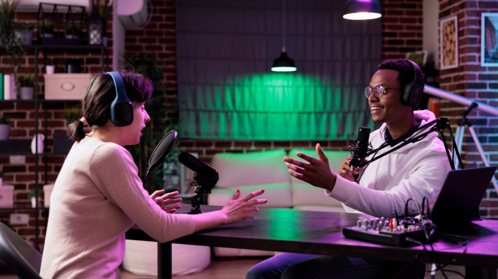 Como ganhar dinheiro com podcast