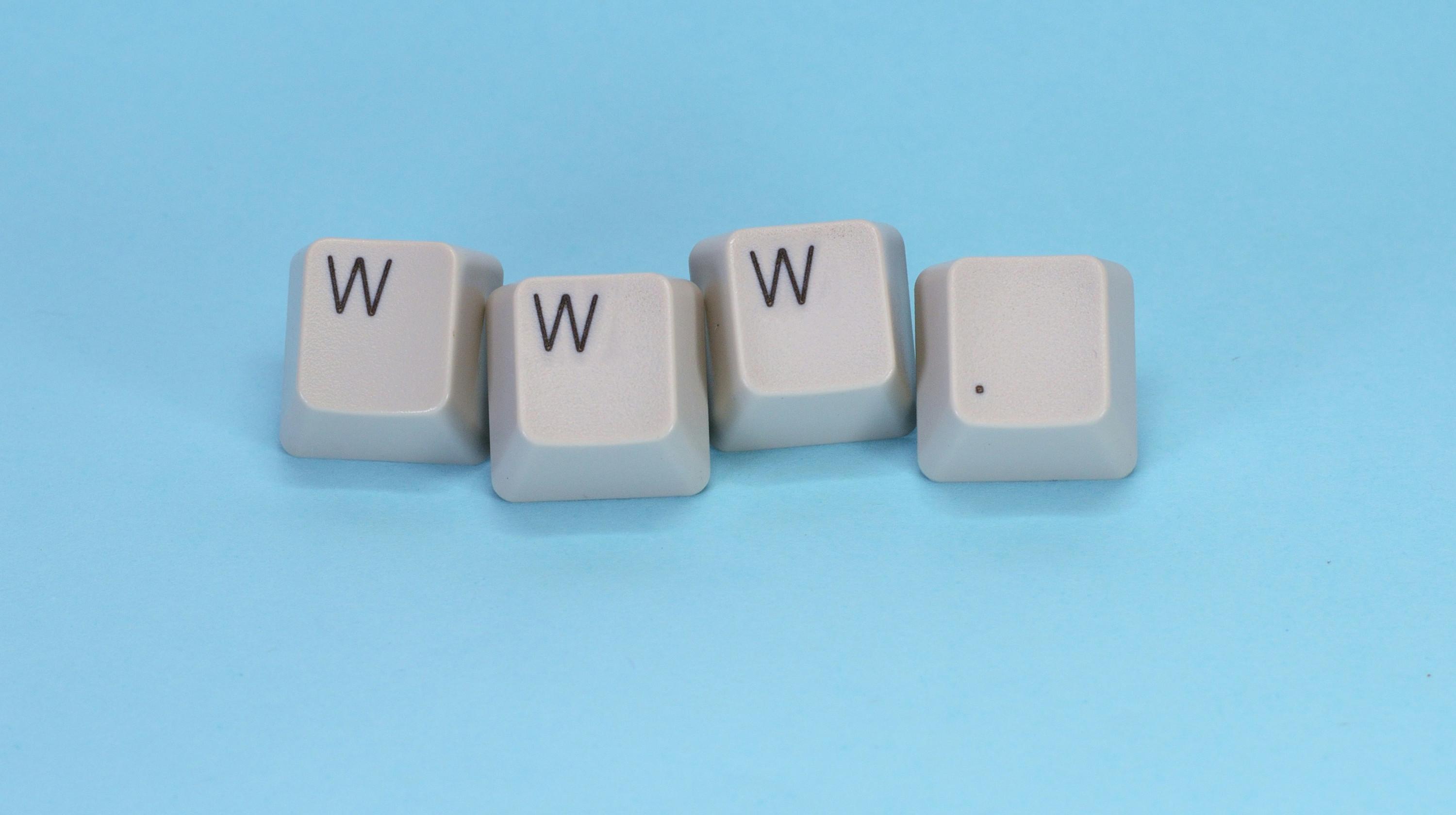 Titelmotiv des Blogartikels zum Thema: Wann eine Subdomain sinnvoll ist – Tipps & Wissenswertes