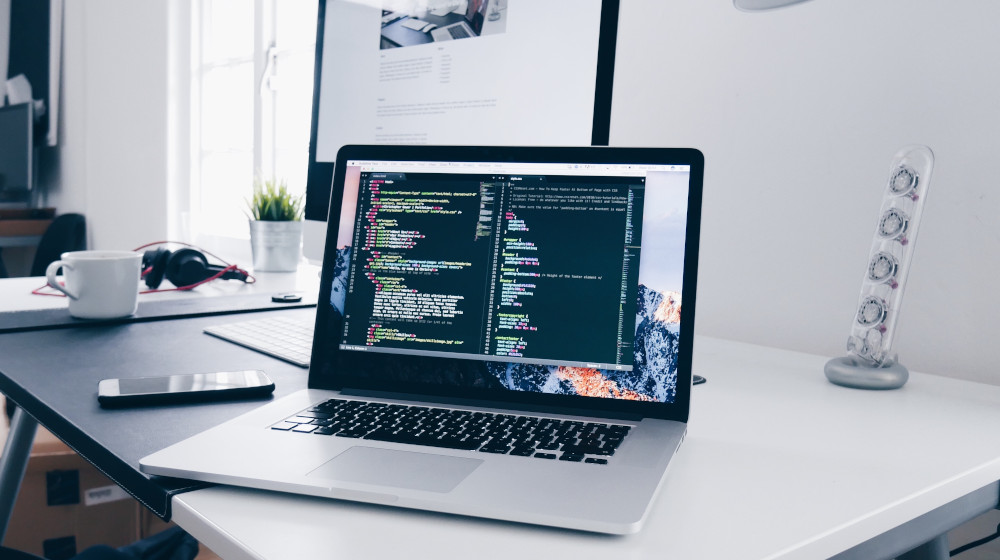 Titelmotiv des Blogartikels zum Thema: Die beliebtesten Web Application Frameworks im Überblick