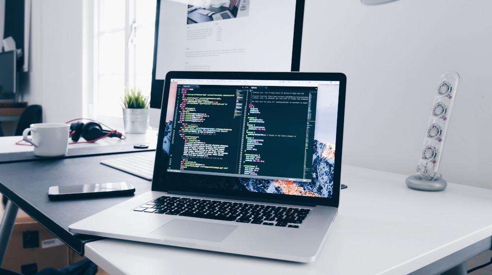 Titelmotiv des Blogartikels zum Thema: Die beliebtesten Web Application Frameworks im Überblick