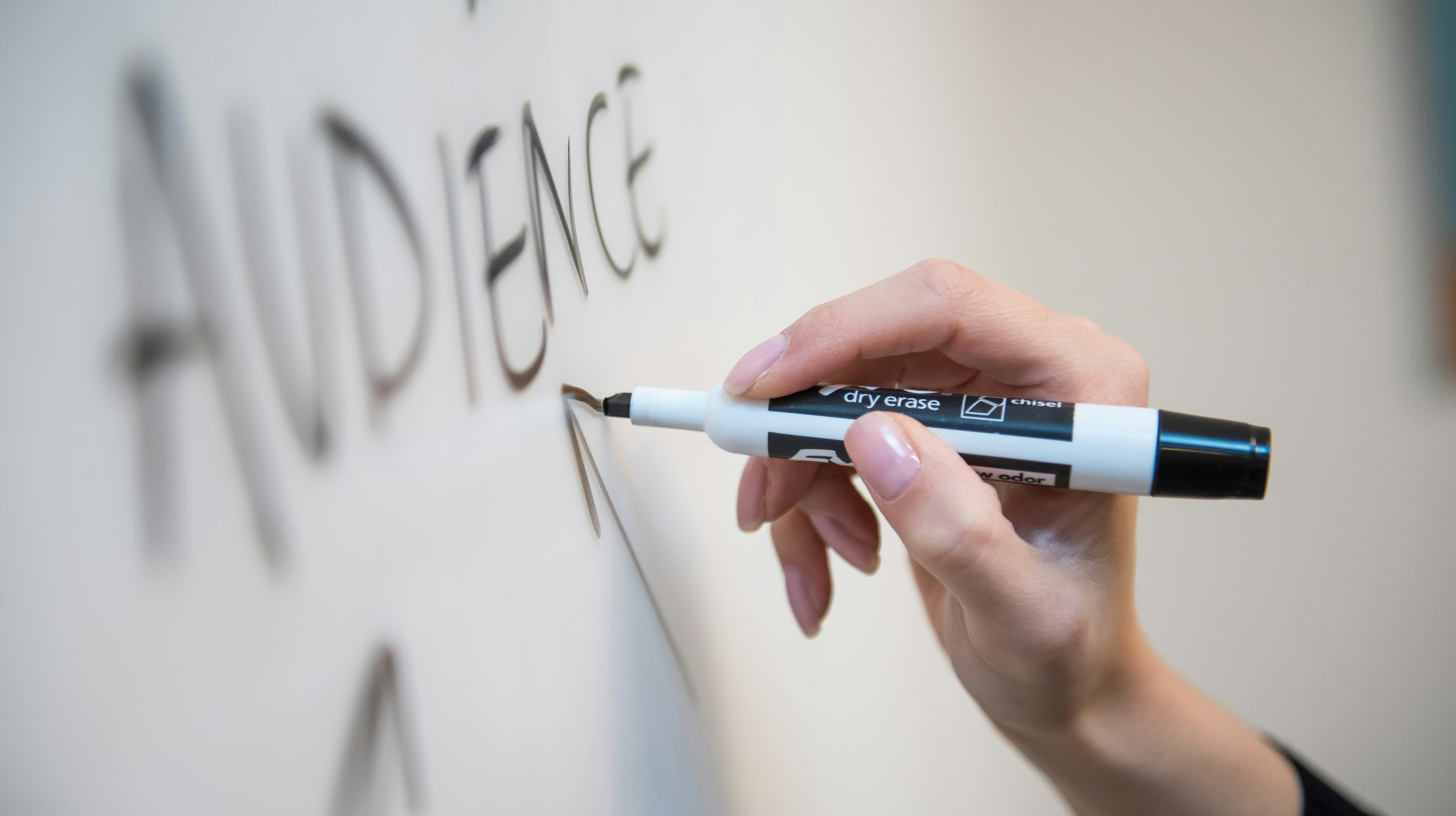 Titelmotiv des Blogartikels zum Thema: Was ist ein Marketing Funnel?