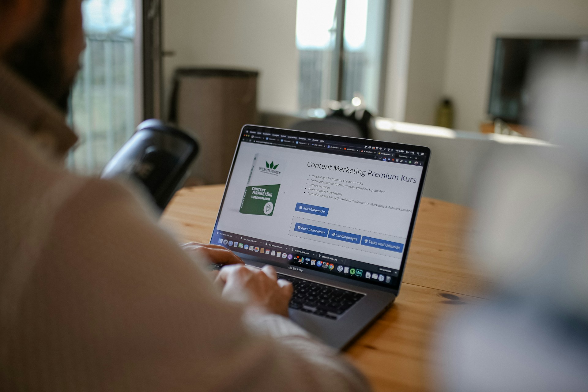 Prompts para vender productos y servicios digitales