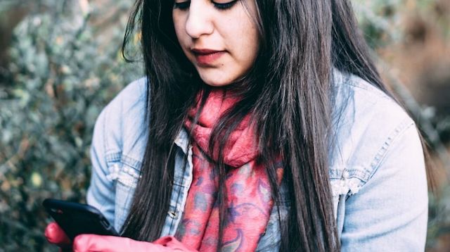 eCommerce Business Models Woman with Smartphone