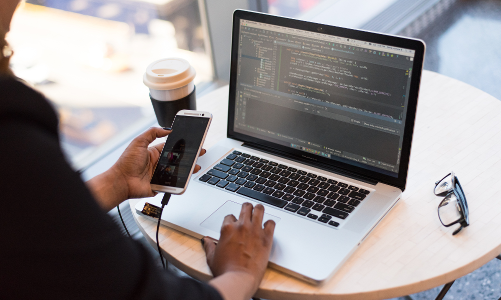 aprende a usar logs para monitorizar seguridad y sistemas