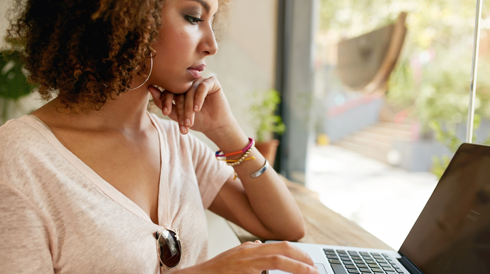 Female Blogger