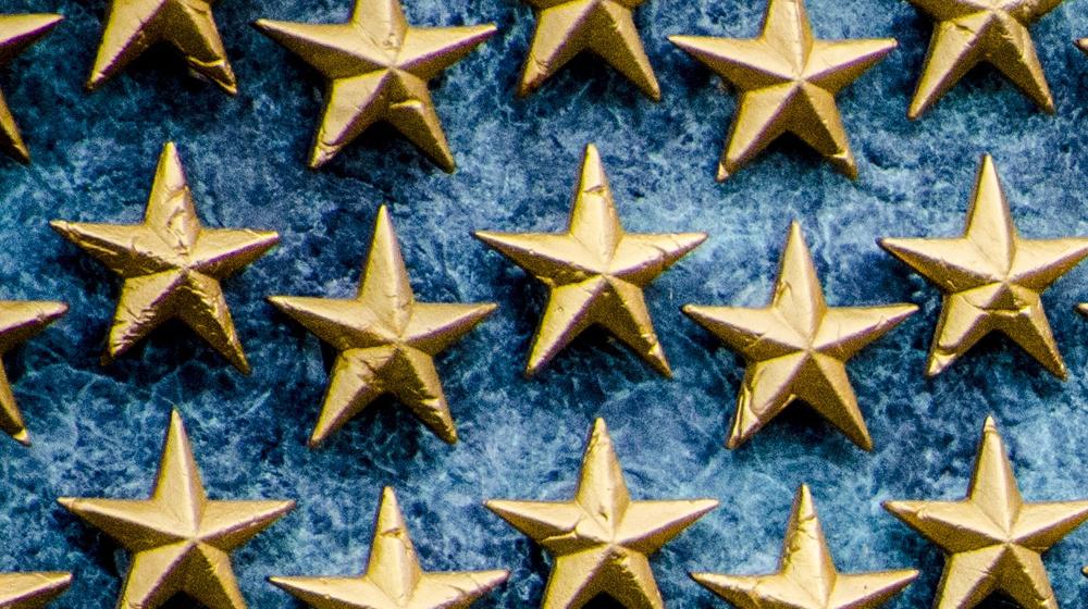 Gold stars to represent online reviews.