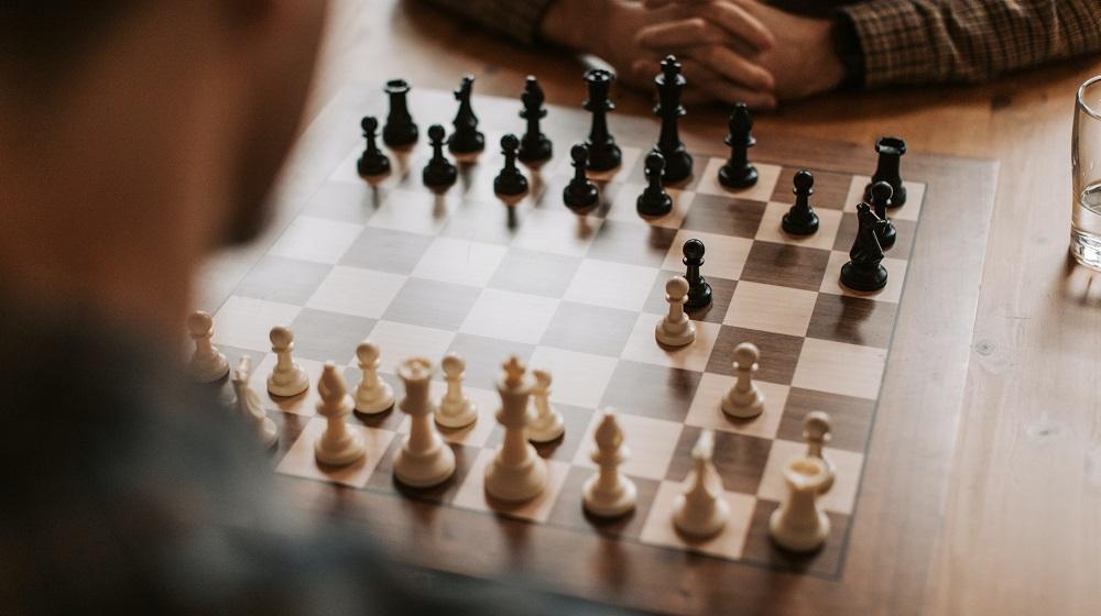 Chess game between two people
