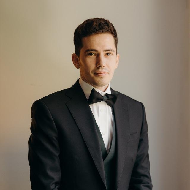 Outsourcing Small Business Anton Giuroiu