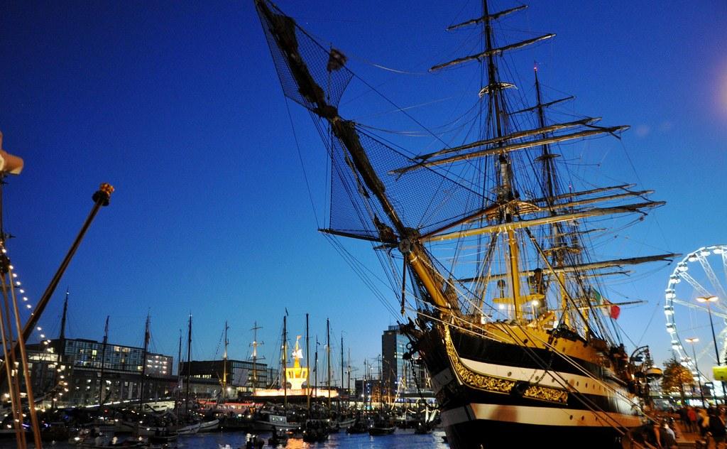A large ship in a harbor