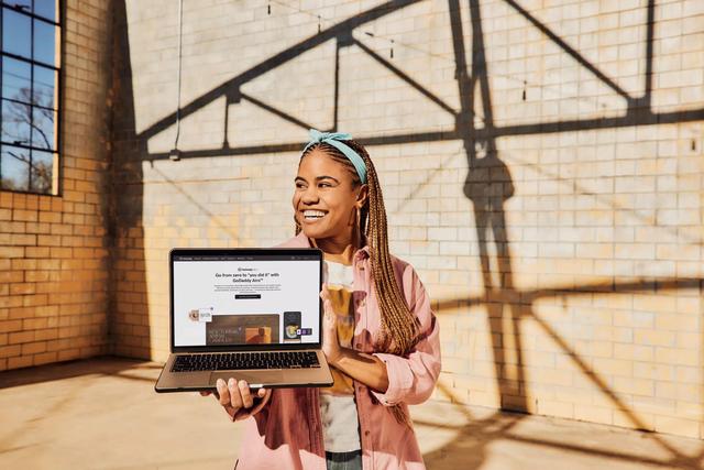 What is a website? Definition, features, types, and how it works ...