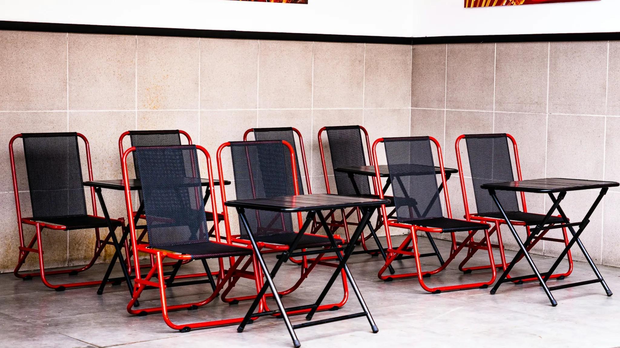 trending products to sell in 2026 - foldable chairs