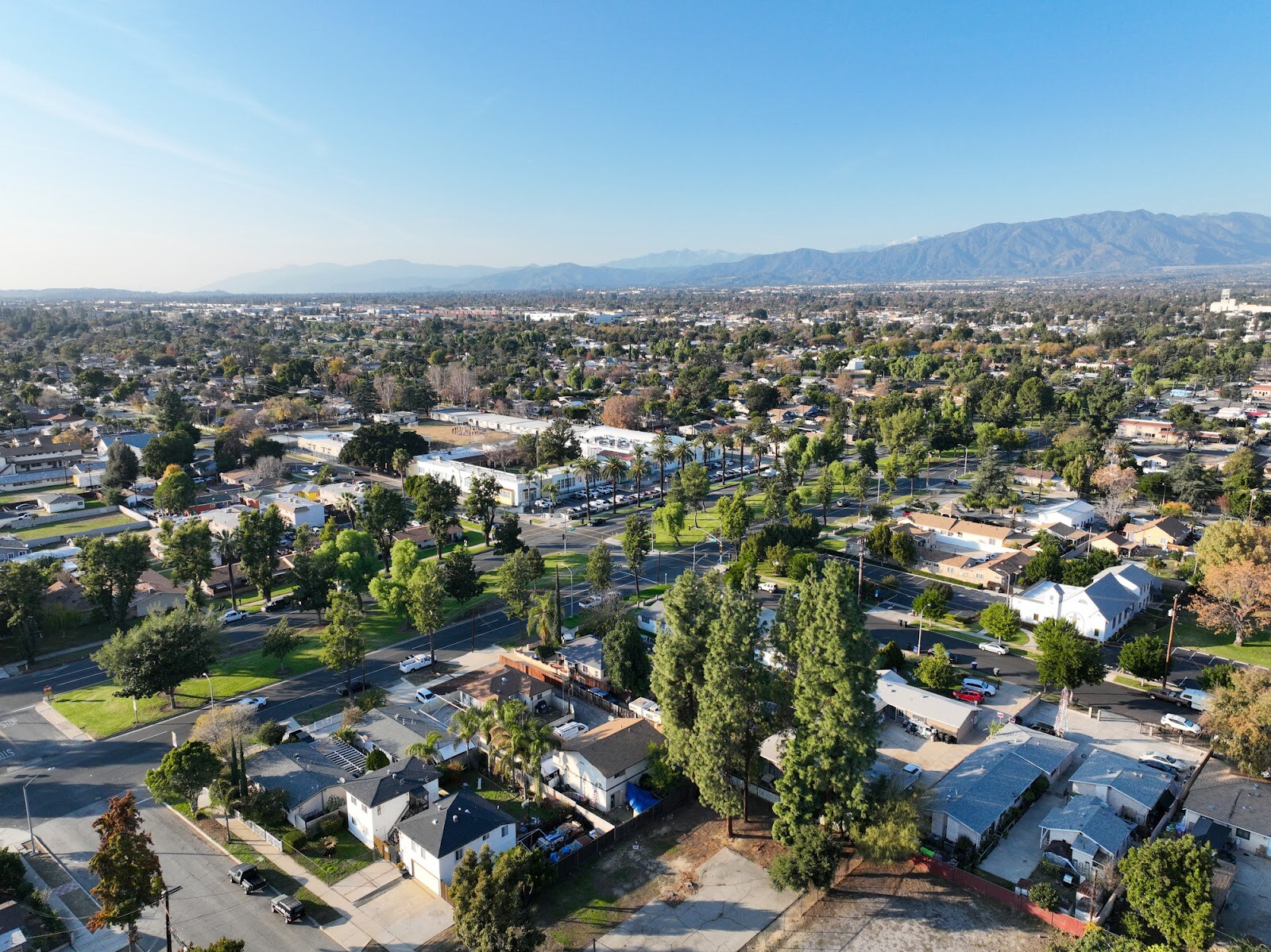 An Overhead Photo Featuring an Ontario Neighborhood