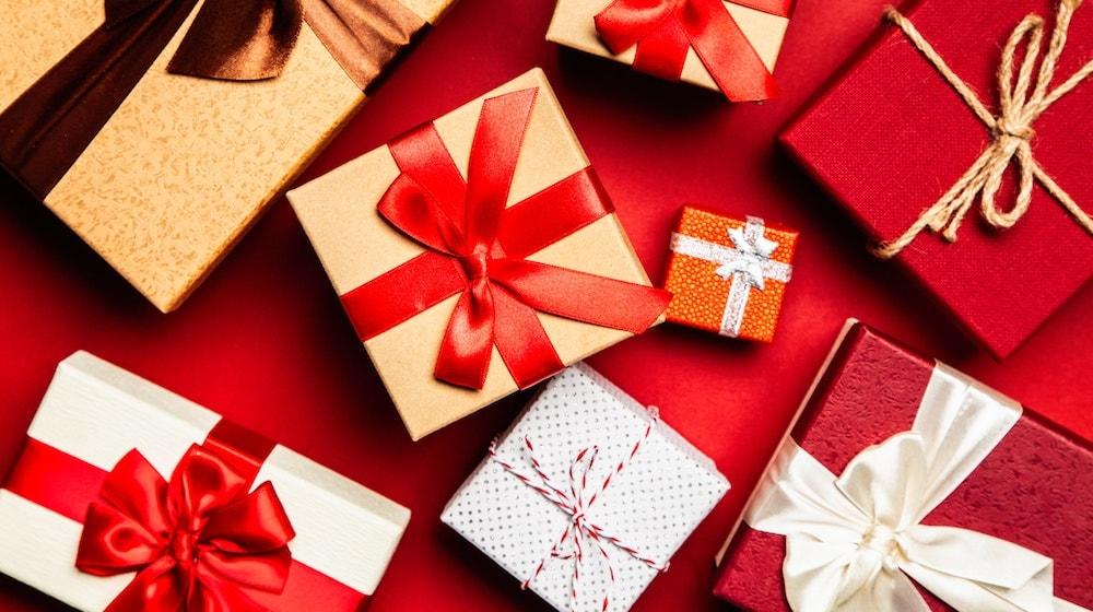 Buyers Guide Red and Gold Holiday Gifts