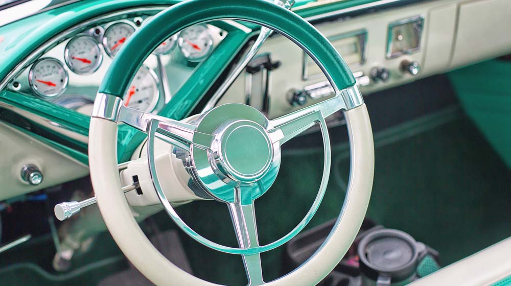 Marketing Dashboard Vintage Car Dash