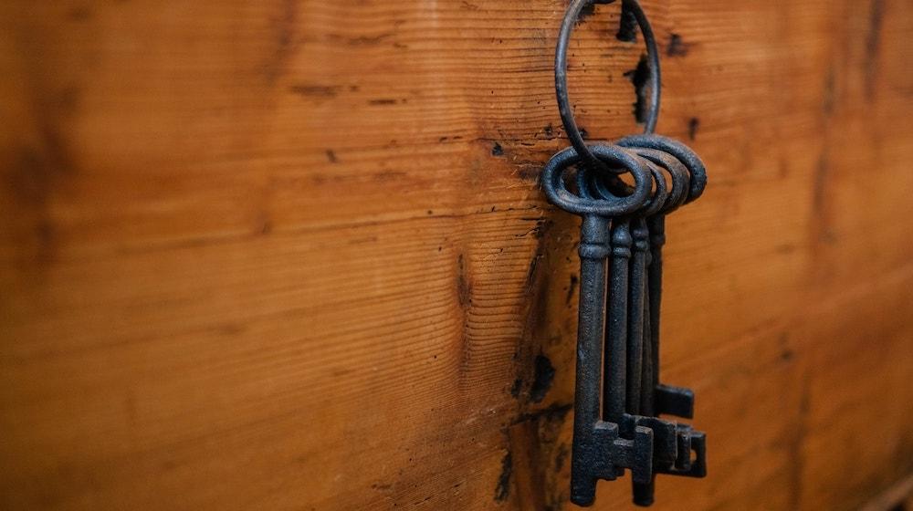 eCommerce SEO Iron Keys On Wood Wall